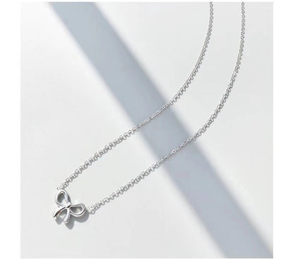 The Dainty Bow Necklace