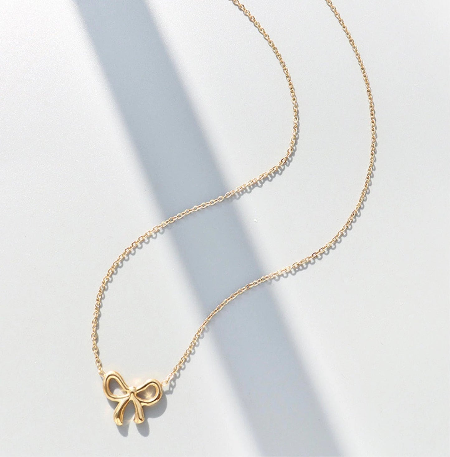 The Dainty Bow Necklace